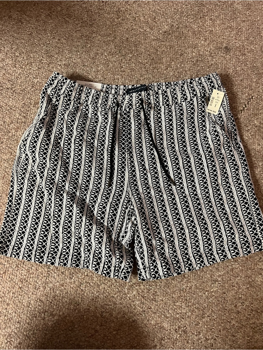 Men's Black & White Patterned Elastic Waist Shorts
